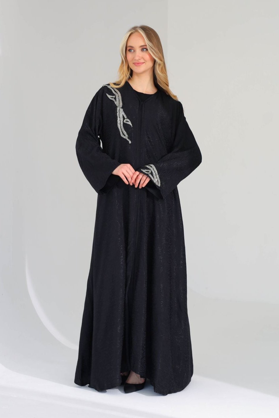 RAVEN ABAYA