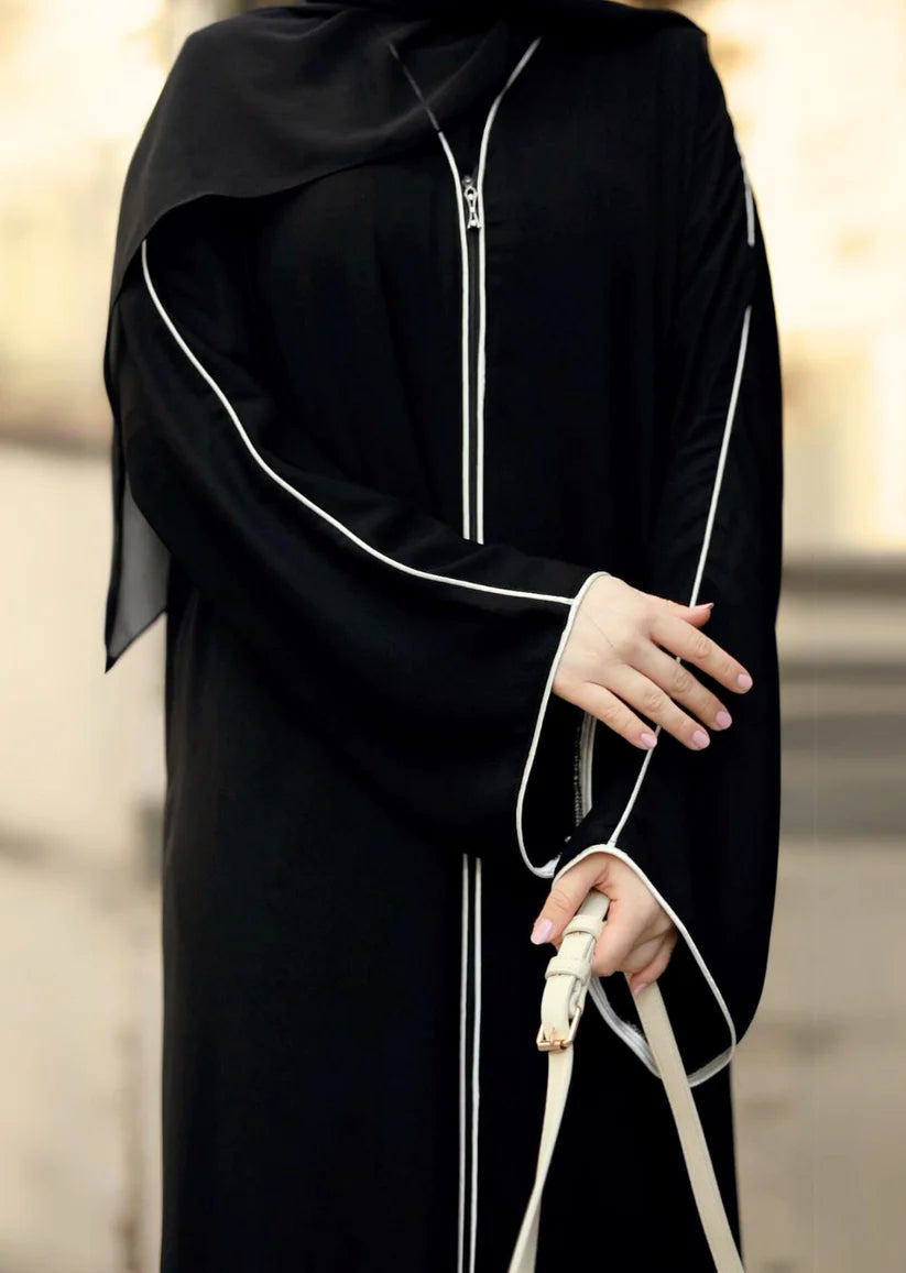 Biyeli abaya