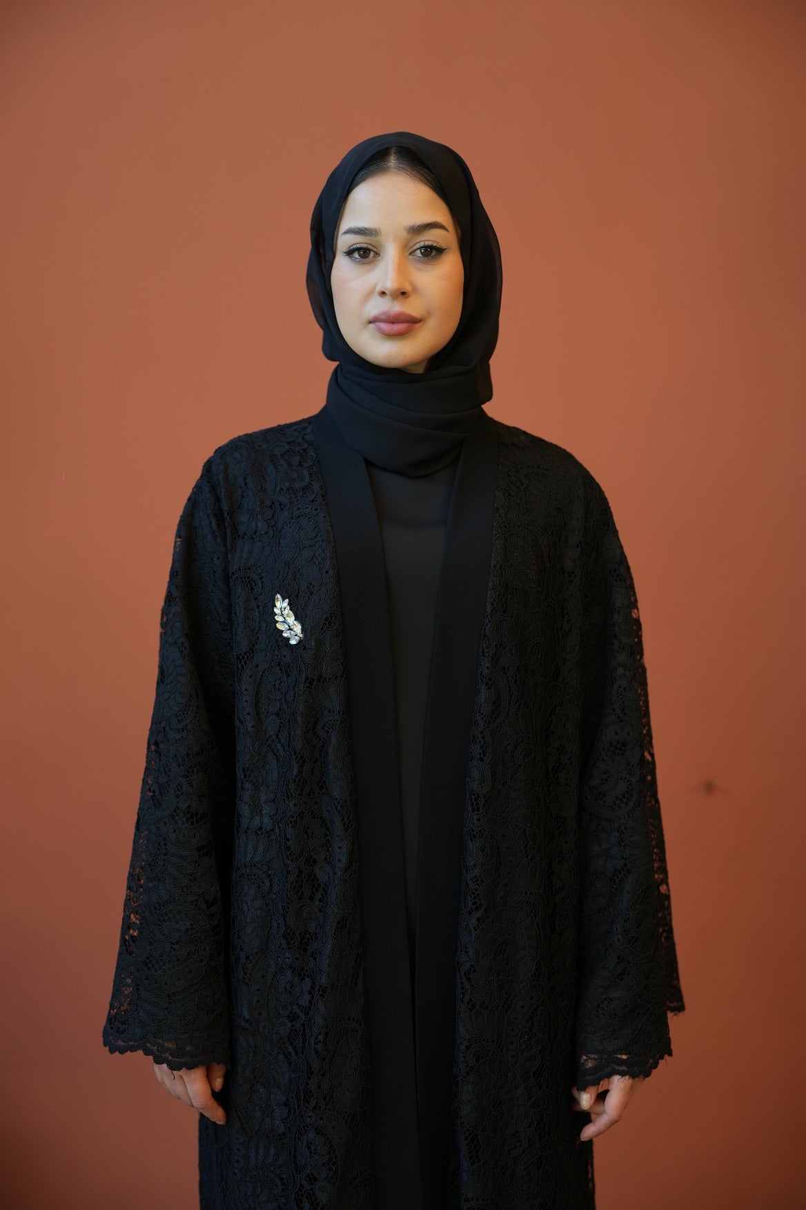 Moonlight Dantel Abaya