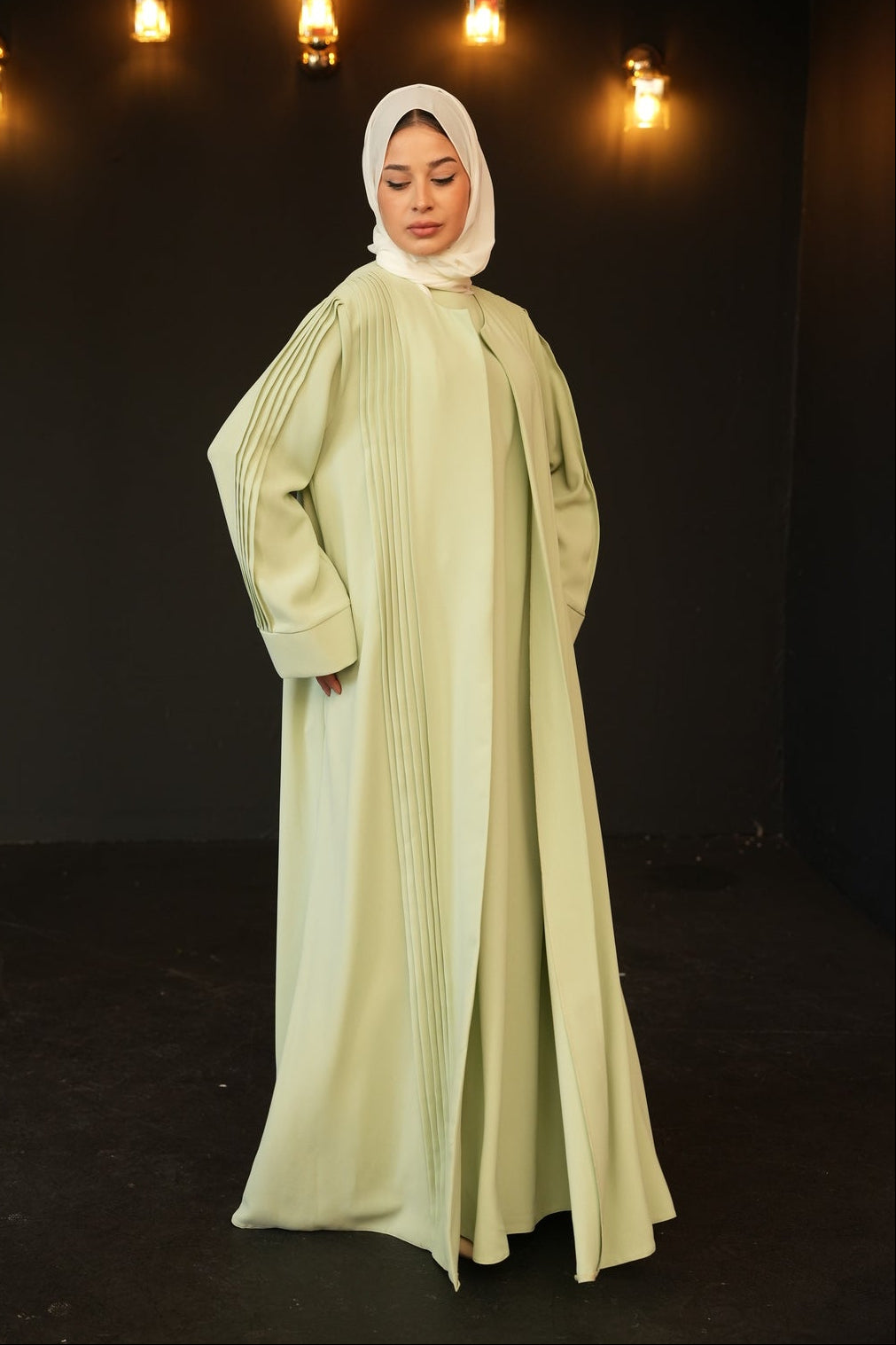 Almira Nervürlü Abaya