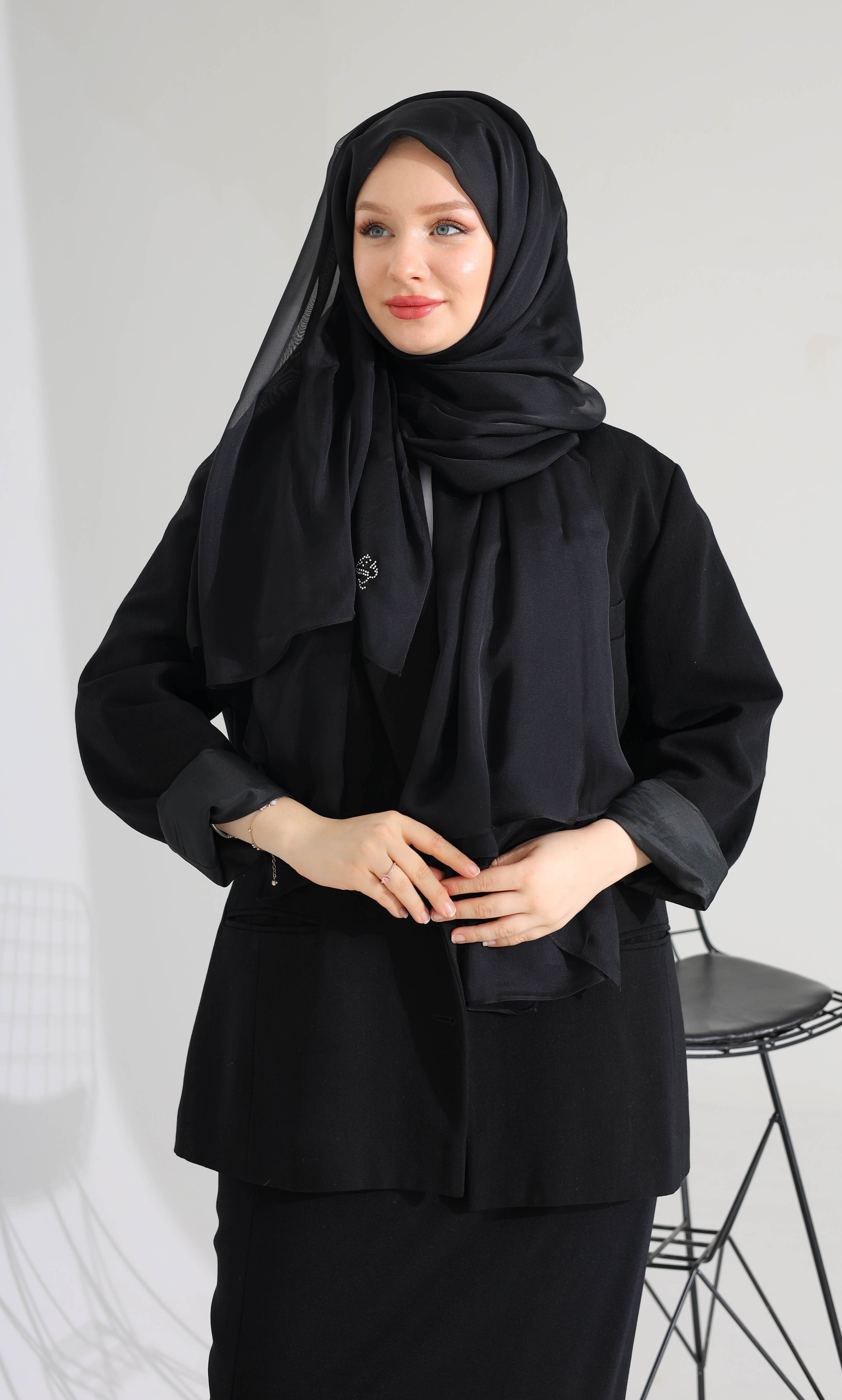 SİYAH SAF İPEK ŞAL