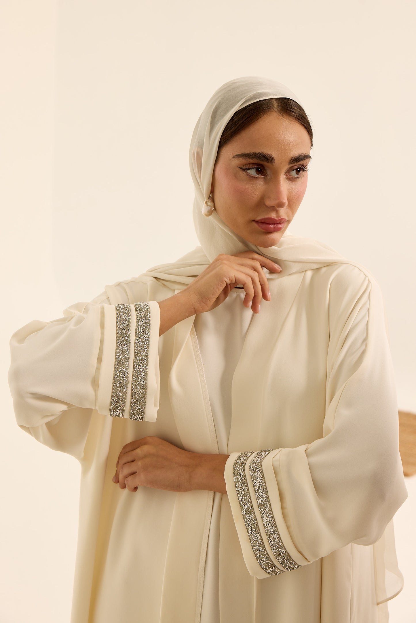 VİVET ABAYA