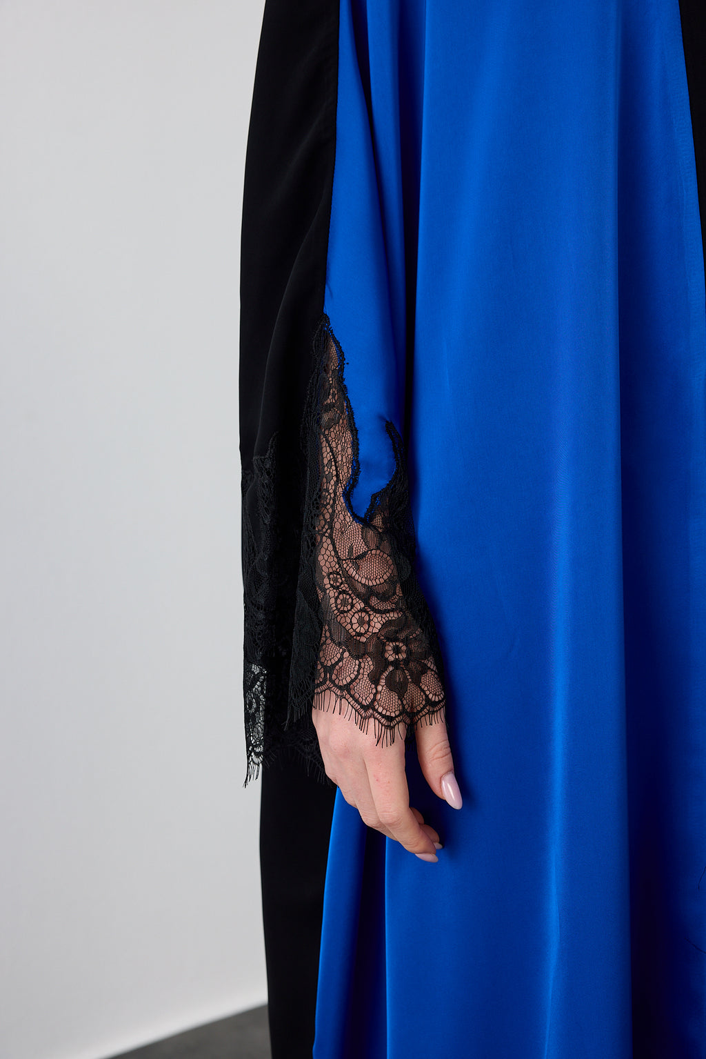 HANA DANTELLİ ABAYA