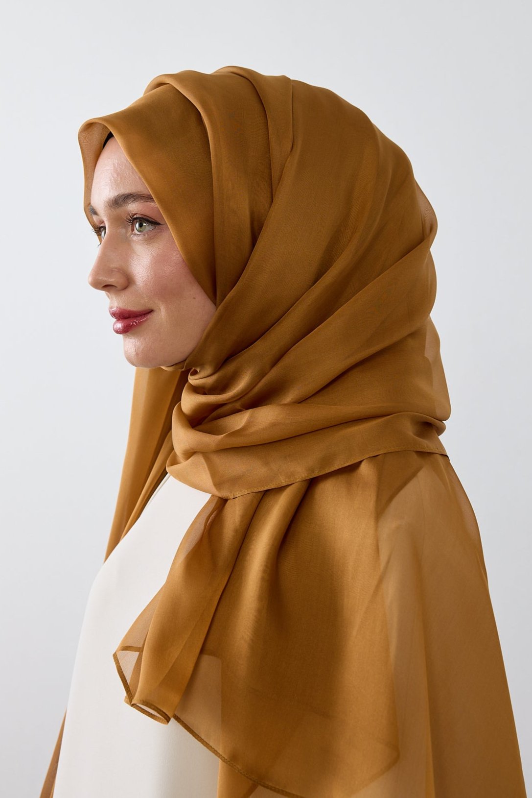 BAL KÖPÜĞÜ SAF İPEK ŞAL