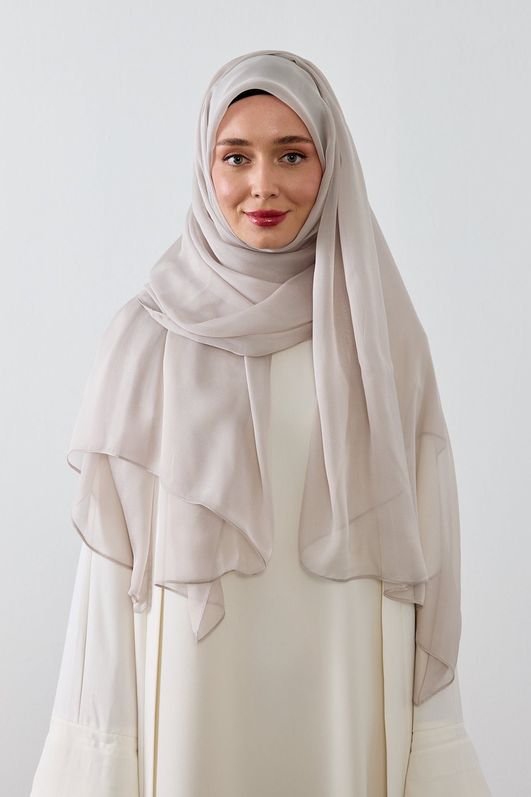 AÇIK GRİ SAF İPEK ŞAL