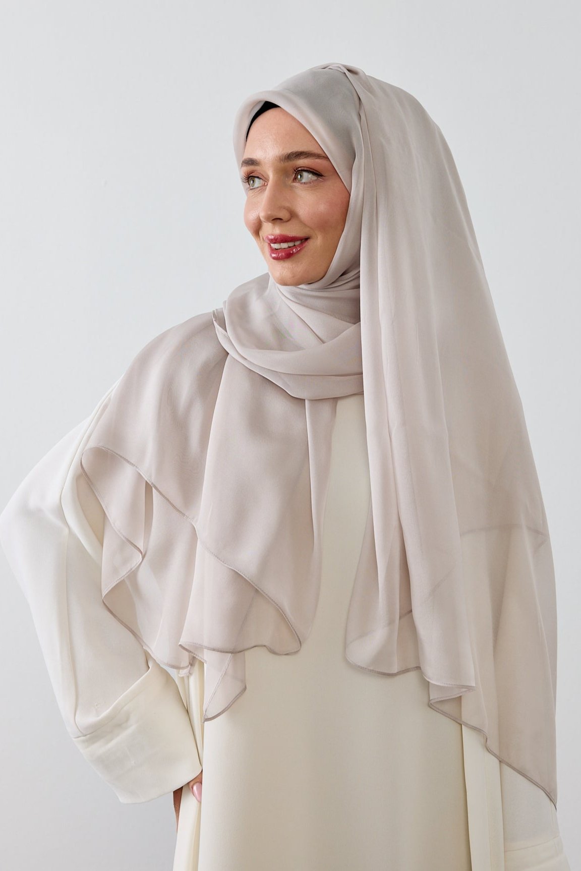 AÇIK GRİ SAF İPEK ŞAL