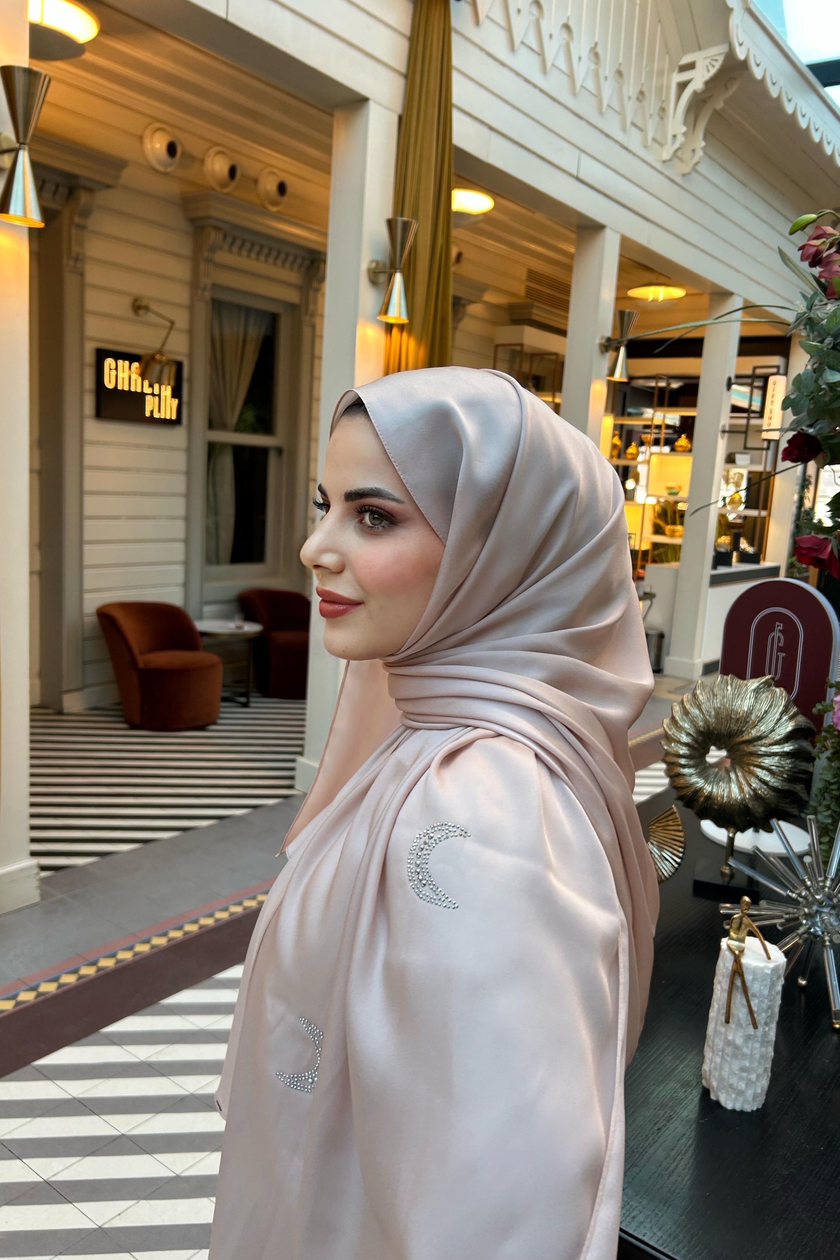 Pudra Ay Taşlı Şal