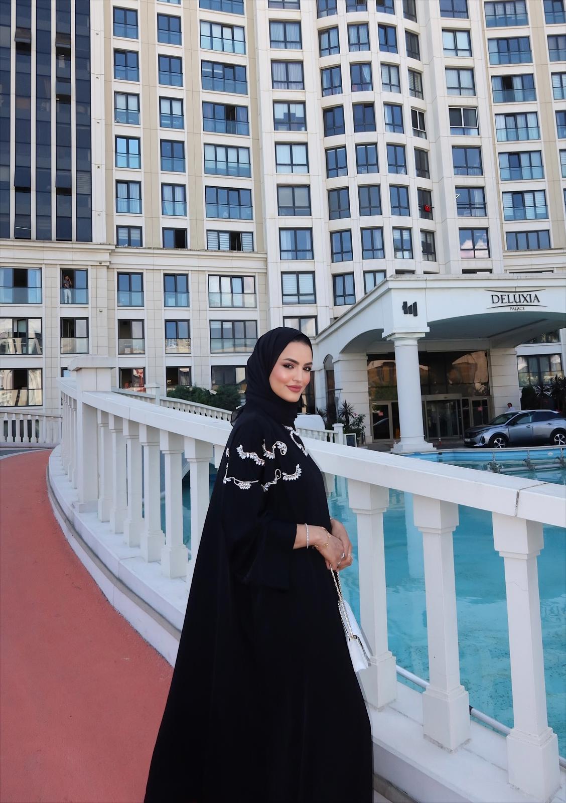 SABYA ABAYA
