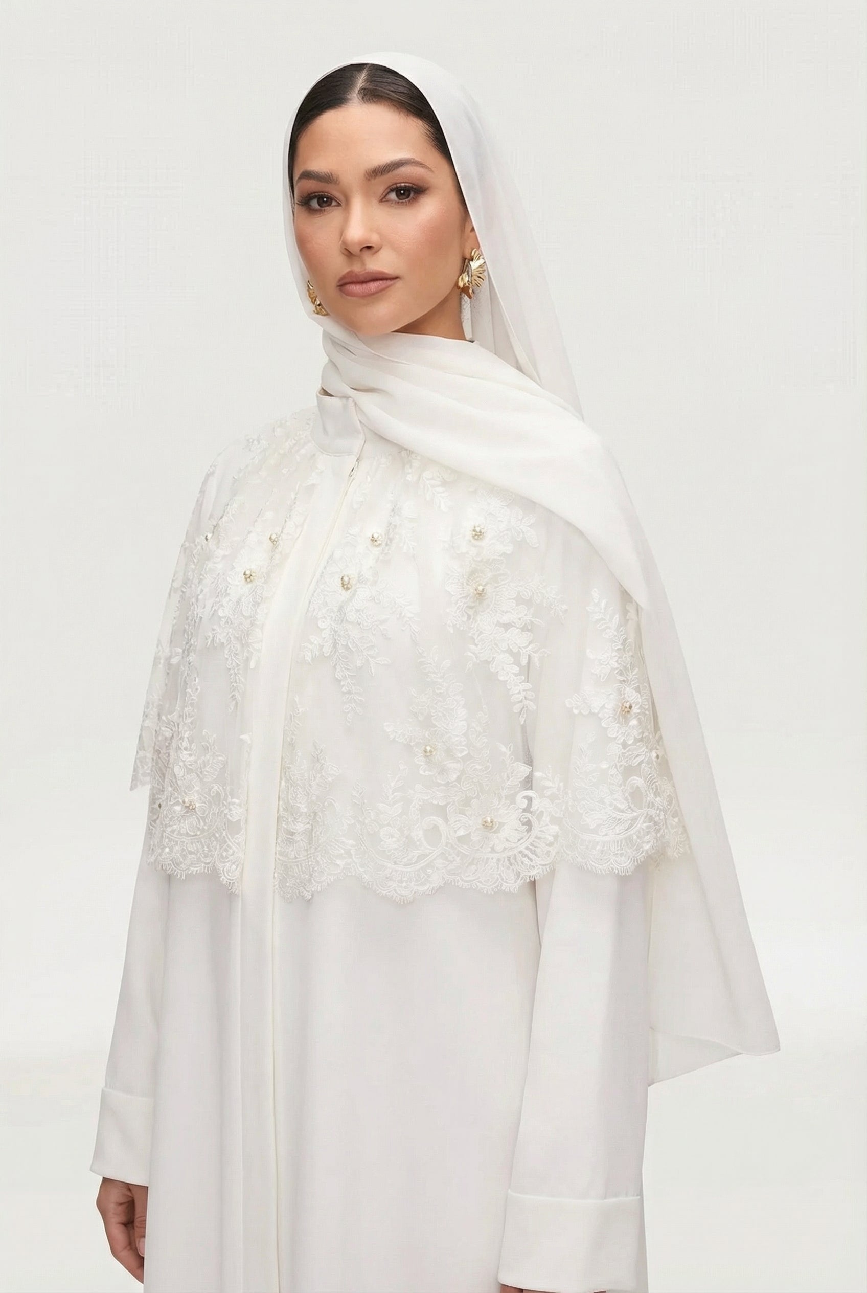 LYDİA ABAYA