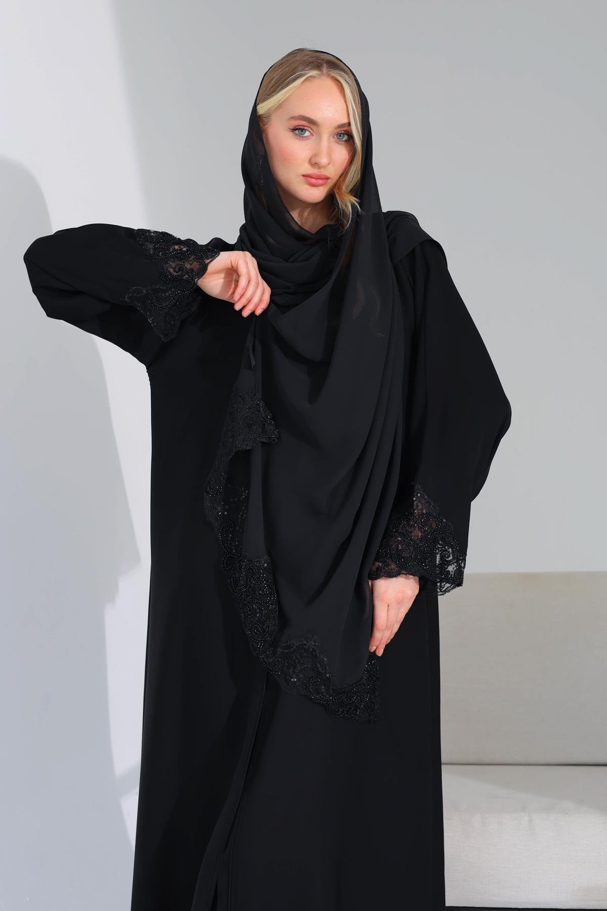 LAYLA ABAYA