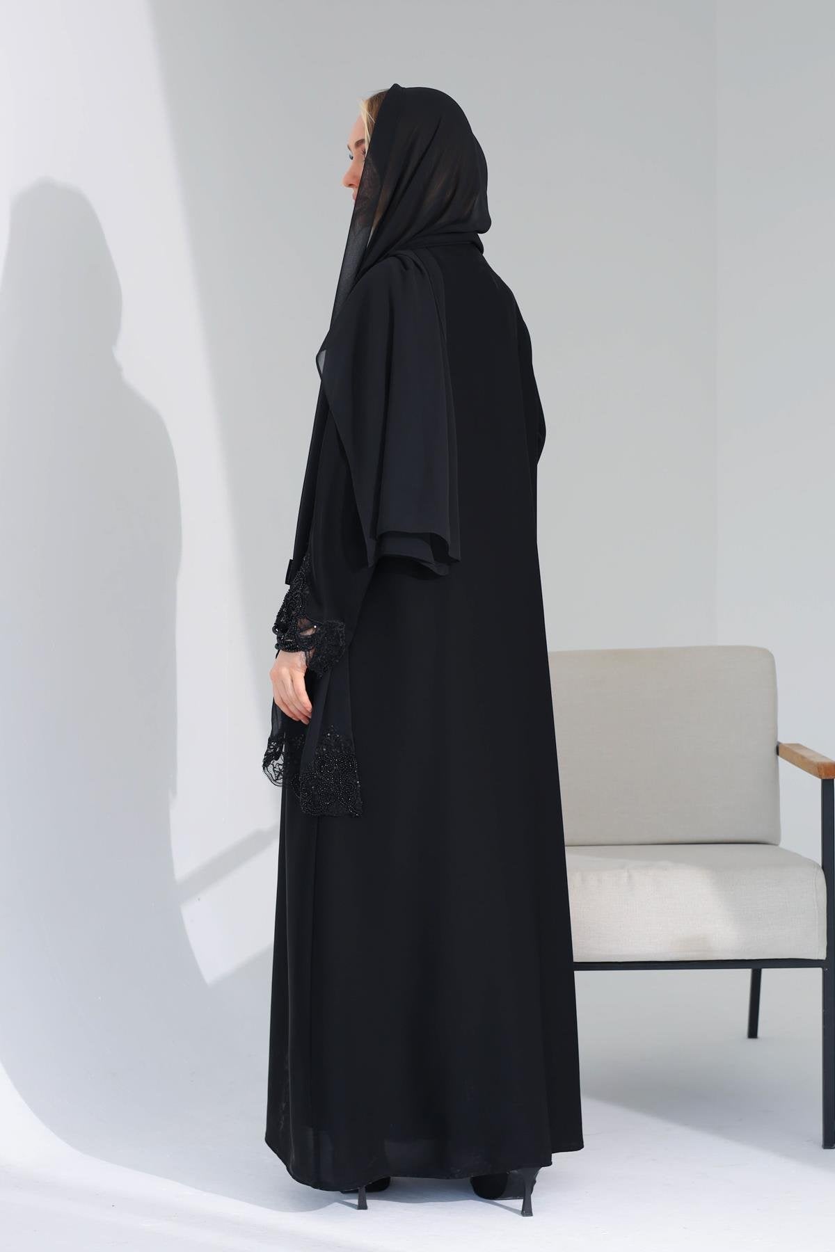 LAYLA ABAYA