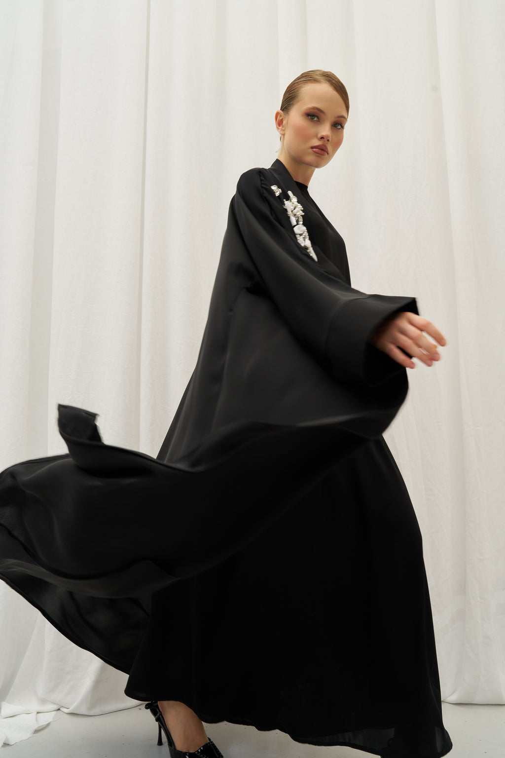 JULIA ABAYA